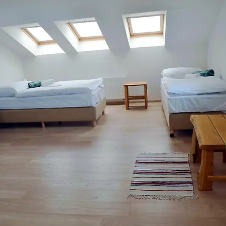 Bio Farma & Zlaty Hyl Konukevi Novacany