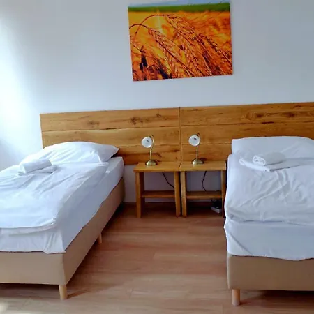 Konukevi Bio Farma & Zlaty Hyl 4*